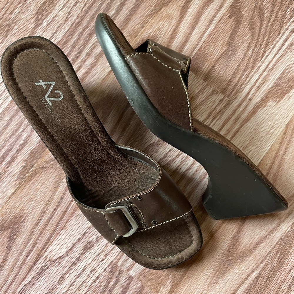 A2 Aerosoles Leather Sandals Slides Wedges Brown Size 8 Medium